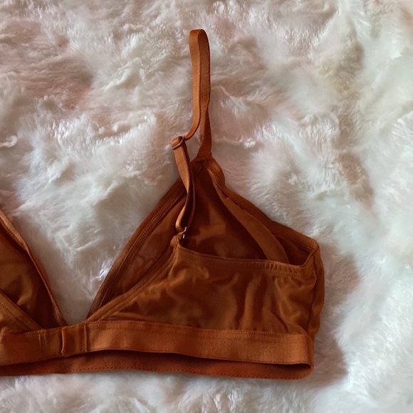 Triangle Bralette - silky mesh - Picture 8 of 9